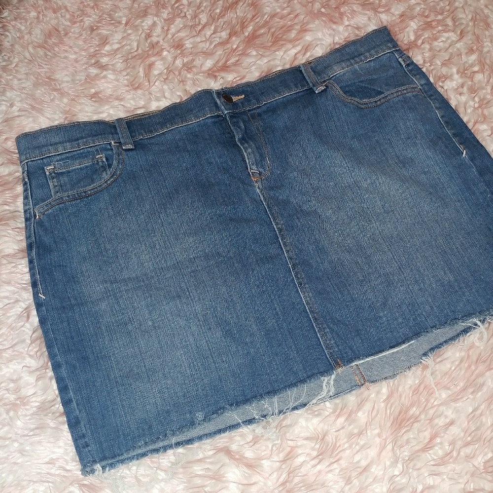 Sz 18 old navy denim skirt
